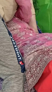 L'arrapante musulmana bhabhi usava giocare con il mio cazzo indiano grasso