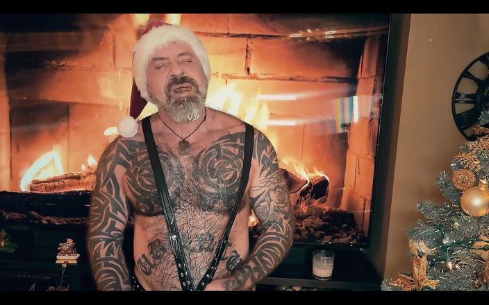 Marc Angelo: Kötü Noel Baba. İyi Bayramlar.