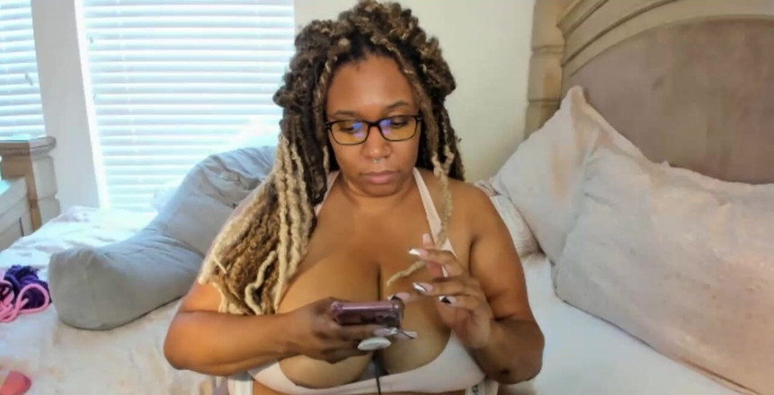 Josie4yourpleasure: 스트림 시작 07/21/2022 07:29 오후 Hai