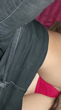 Já, Můj Bohatý Soused S Bujným Poprsím Po Večírku