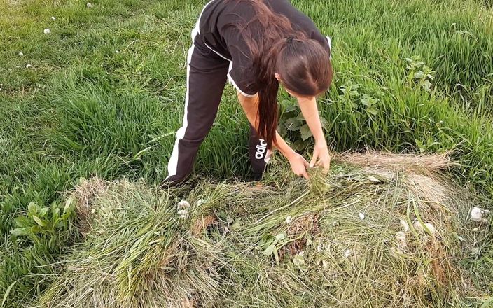 Lesbian-illusion: I Jerked off My Neighbor's Pussy in the Village, and...