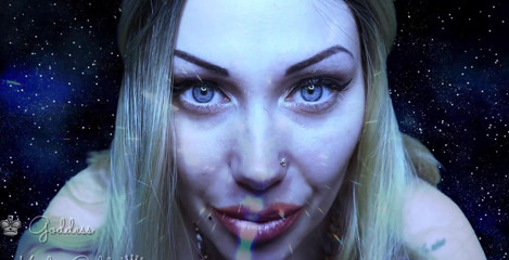 Goddess Misha Goldy: V noci se vaše vědomí stává méně aktivní! v noci...