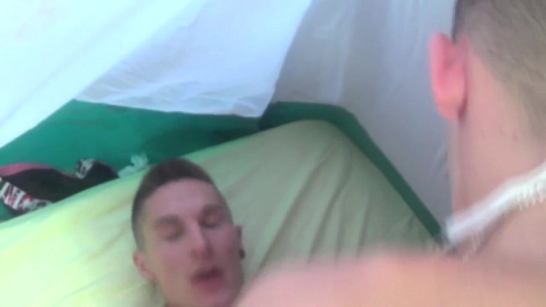 Crunch Boy: Französischer hetero-twink akzeptiert, sex mit seinem schwulen freund zu haben