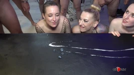 Extrem spermalek på Gangbang