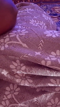 Novia Llama a Su Novio Durante El Sexo Con Un Dueño Complejo