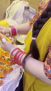 Desi Bhabhi dbając o swojego Devara i fucked ciężko