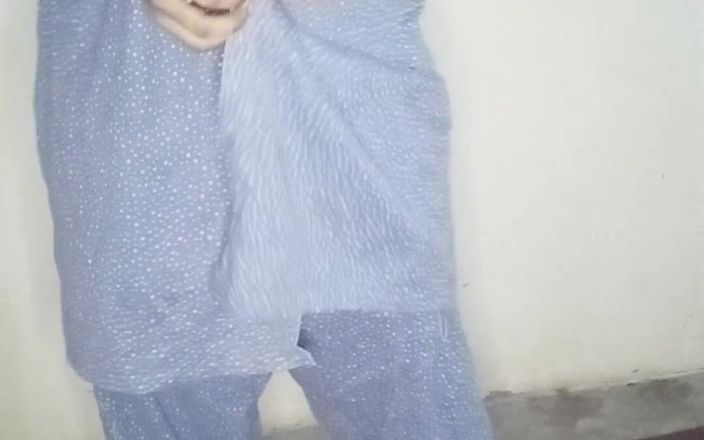 Faryal: Who Will Love Me, Comment