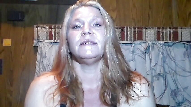 Juicy Julie Cummins: Max的最后一次抽烟