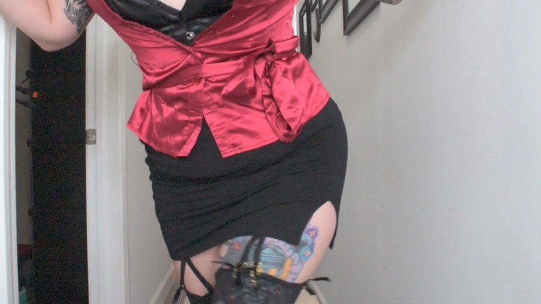 Deanna deadly: Realtor lừa pov với trò chơi joi cao đùi, thắt lưng...