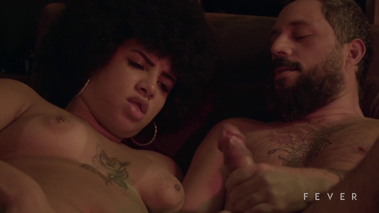 Fever Films: Jaareindorgie met Braziliaanse pornosterren