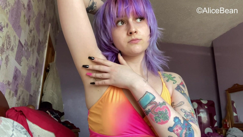 Alice Bean: Milovník podpaží audio JOI