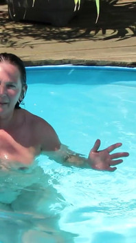 Neulich Im Pool