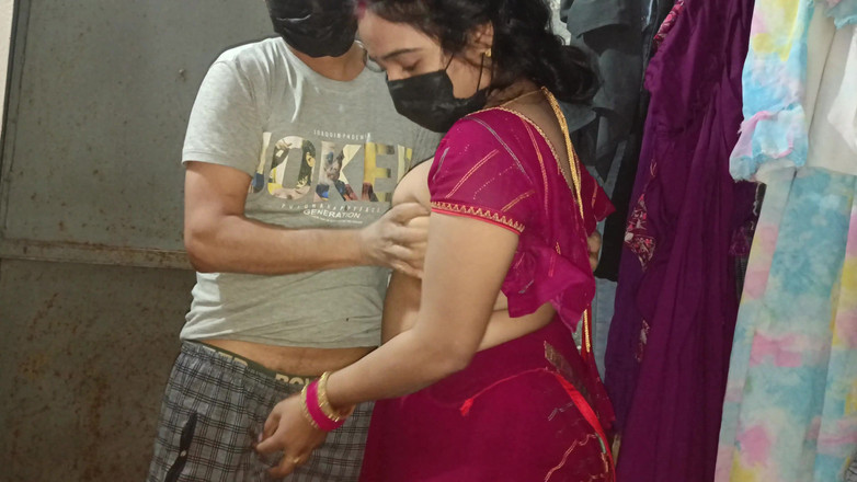 Pinkyrani2333: 粉色哥穿着纱丽服和衬衫整夜被性交