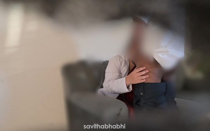 savithabhabhi: Dokter wanita nyepong kontol pasien di rumah sakit