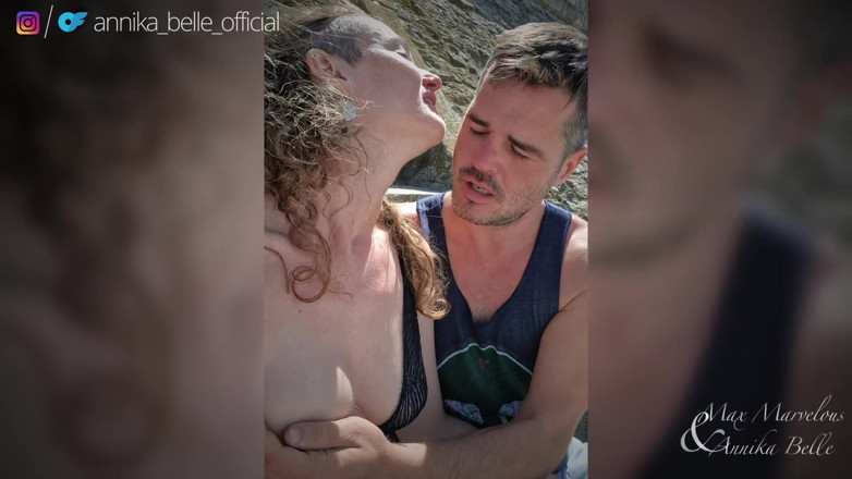 Max and Annika: Arles'te (Fransa) seks yapıyor ve ıslak amını parmaklıyor - çıplaklık