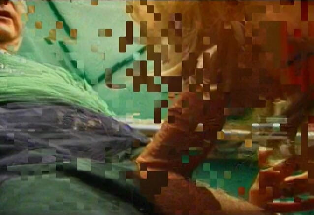 Fuck me Hard: बूढ़ा मर्द आउटडोर टॉयलेट में सुनहरे बालों वाली चोदने लायक मम्मी को चोदता है