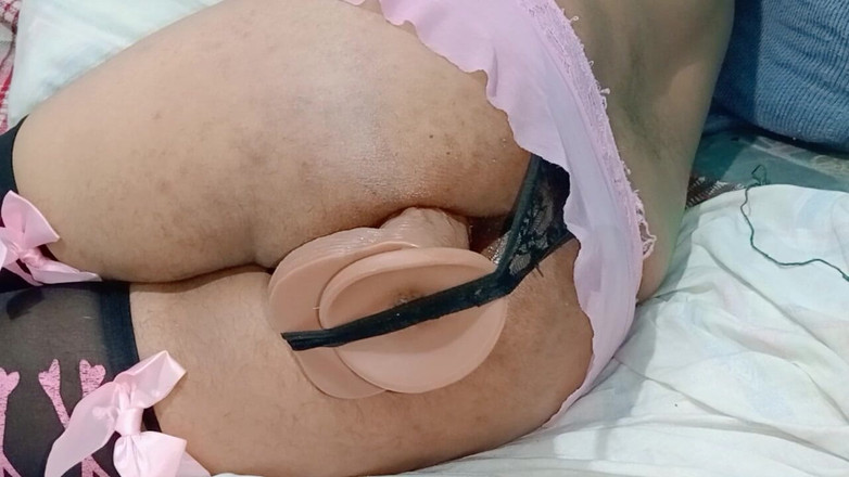 Looking for new things: 마지막으로, 내 엉덩이를 활짝 열어 두더라도 내 거대한 장난감이 잘 맞습니다!