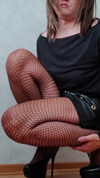 Síťoviny punčocháče, Stříkání na podpatky a Chůze po těchto podpatcích