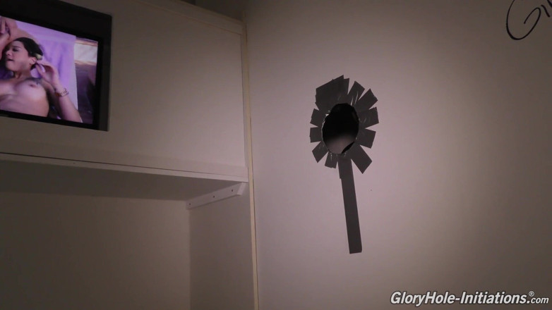 Gloryhole Initiations: Чернокожая тинка Nia Nacci принимает белый член у глорихола