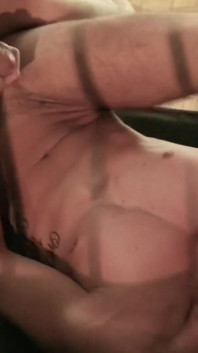 Jonny Kingdom liebt es, zu lutschen und zu ficken, Nathan Hope
