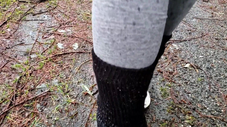 Nerdy_faery: Sırılsıklam ıslak çoraplar ve sidik