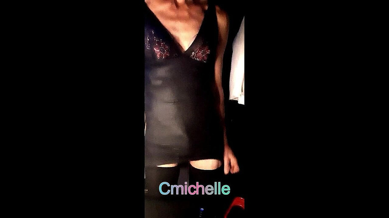Crossdressers Cd Michelle wearing sexy lingerie: 性感的变装者cdmichelle跳舞嘻哈屁股颤抖下来必须观看