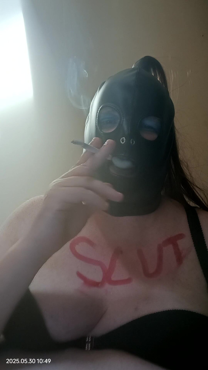 Stephanie-Nicole-TV: BBW TV kouření a hraní s robertkem