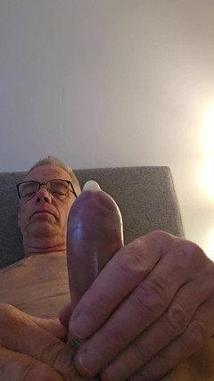 MRbig: Squirt dalam kondom