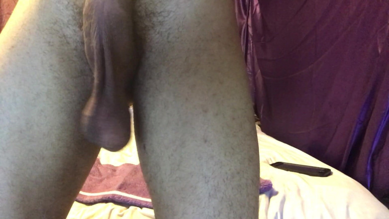 Arthur Eden aka Webcam God: Swingender schwanz und eier