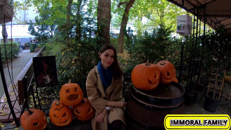 Immoral Family: Horny Hotwife Marie Berger Makes Husband Regret No Nut November -...