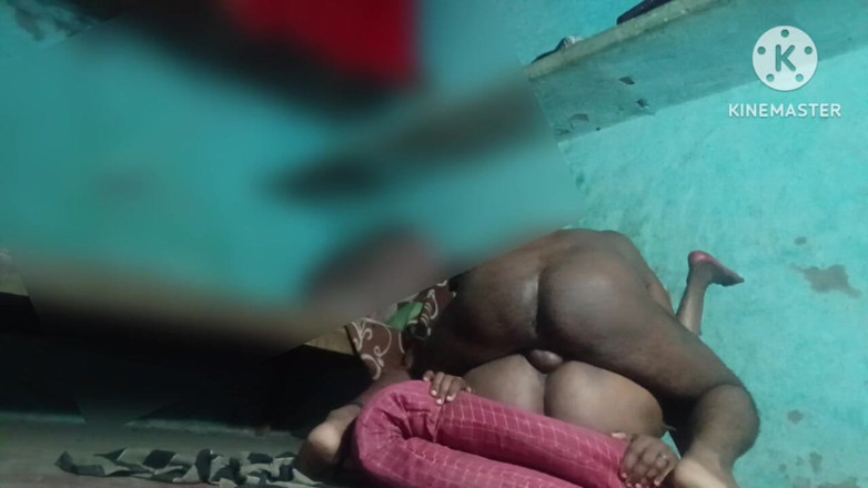 Sexyhousewife99: Bhabhi scopa ad alta voce