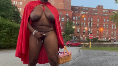 Super sexy ebony cuties: Venkovní veřejná nahá mustabation s vibrační sexuální hračkou