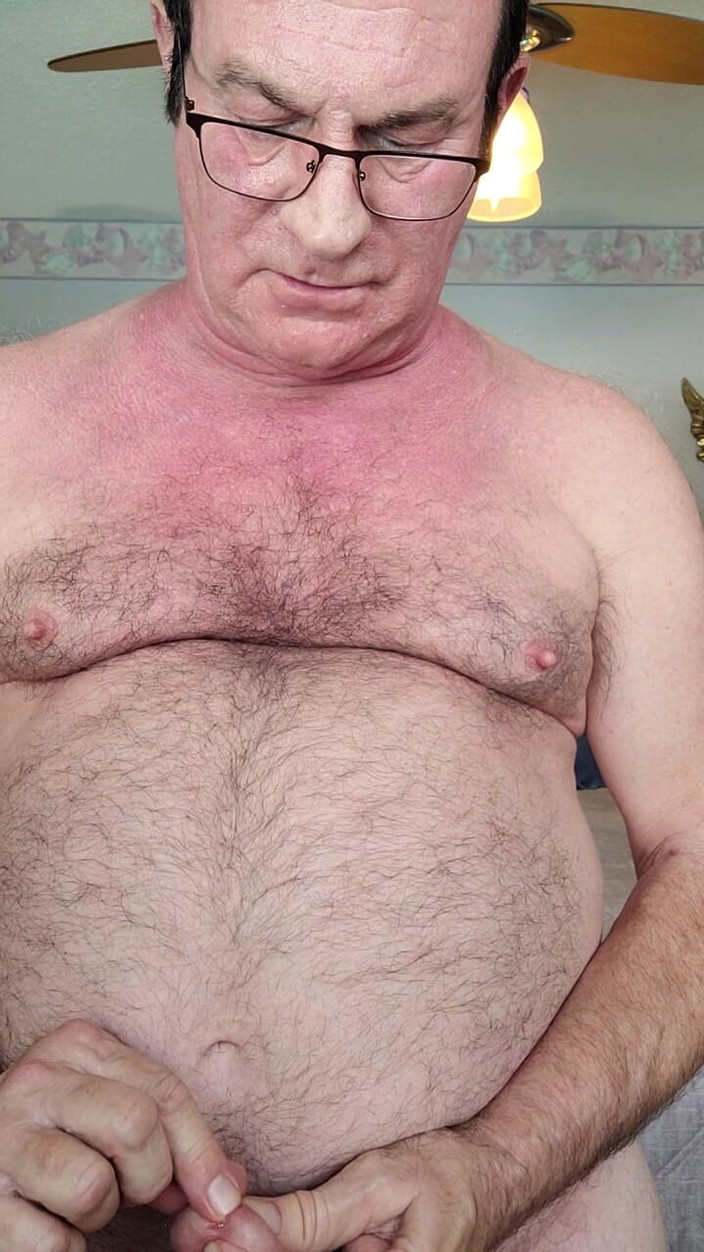 DaddyLNargo: Papai gozando muito