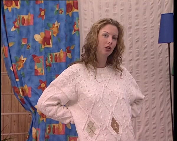 YOUR FIRST PORN: So Wichsen Reife Frauen - Claudia This Is How Mature Women...