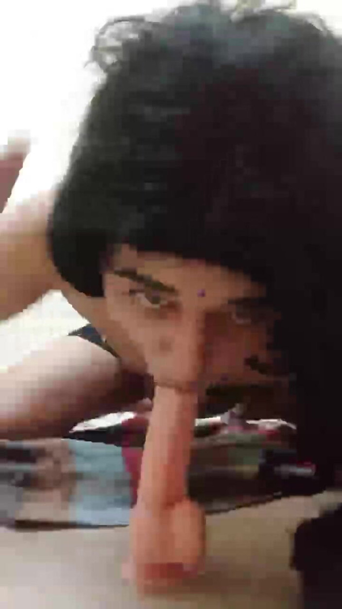 Bitchlily: Mindless Bimbo CD Neha Sucking Big7 Inches Dildo