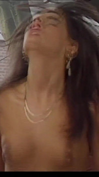 Mooie brunette heeft zeer pittige seks