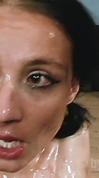 MILF Shows Her Pee Games at Gang Bang