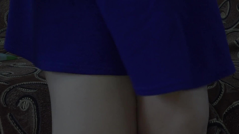 Lux Eva: Gemete dure ale unei brunete sexy video