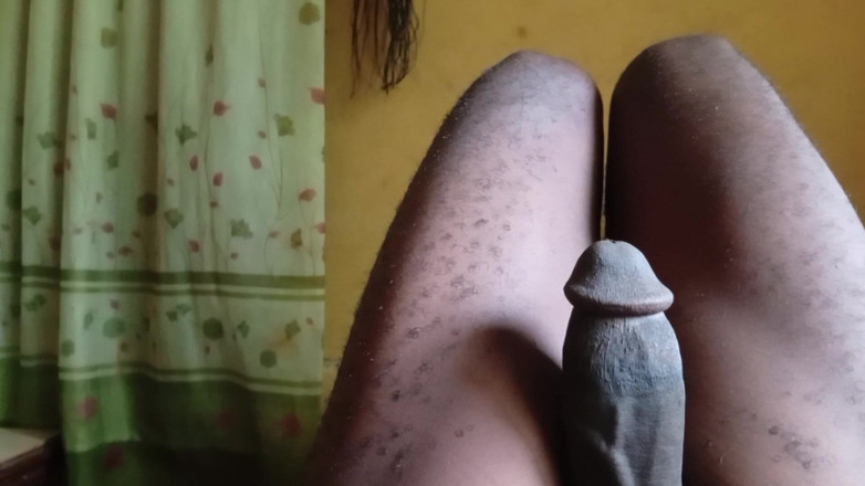 LonDic07: Am nevoie de pizdă să mă ud