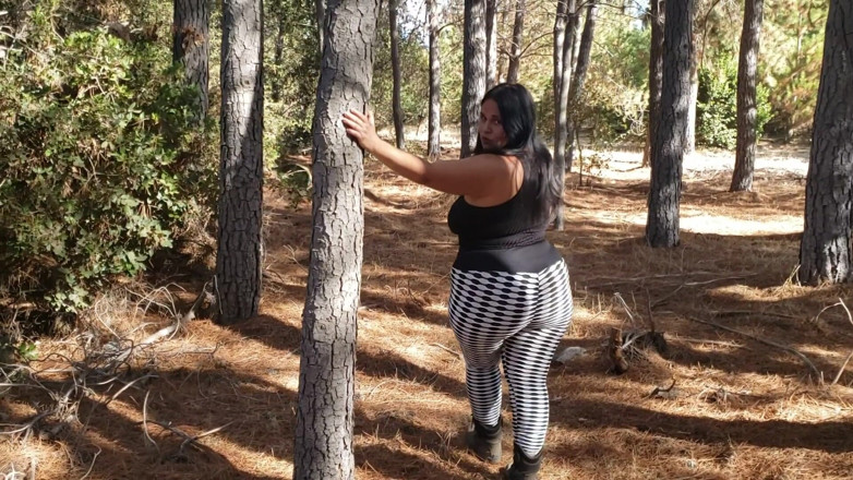 Riderqueen: Ibu tiri membonggol bantal di hutan