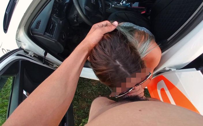 Butt is peach: Jag sugade taxichauffören djupt efter stranden sperma på ansiktet