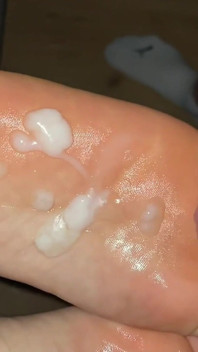 Pantat bahenol cewek super semok ini dicrot sperma hangat