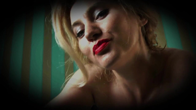 Goddess Celine: Kimse bu odadan canlı ayrılmıyor