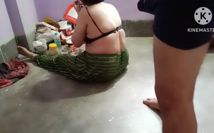 Latifah1234: Mătușă locală