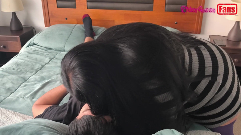Riderqueen: 팬을 위한 풀 영상, 거꾸로 문지르는 뚱뚱한 밀프, 회색 줄무늬 드레스