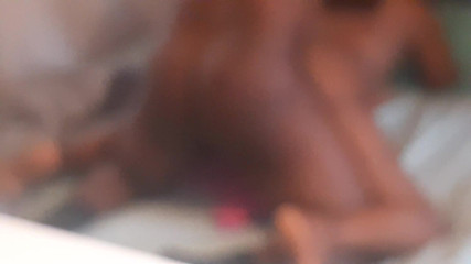 Sex and cum inside: Janet thích được chảy tràn tinh dịch
