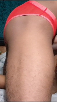 Hot MILF si unisce a me per una sessione di grande cazzo nero crudo