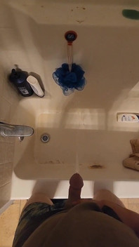 Meando en la bañera