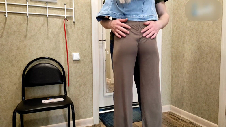 S-Wife Katy: I Met a Cutie in the Park, and She Turned...