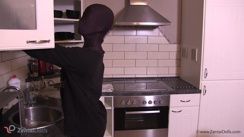 ZentaiDolls: Alone in the Kitchen